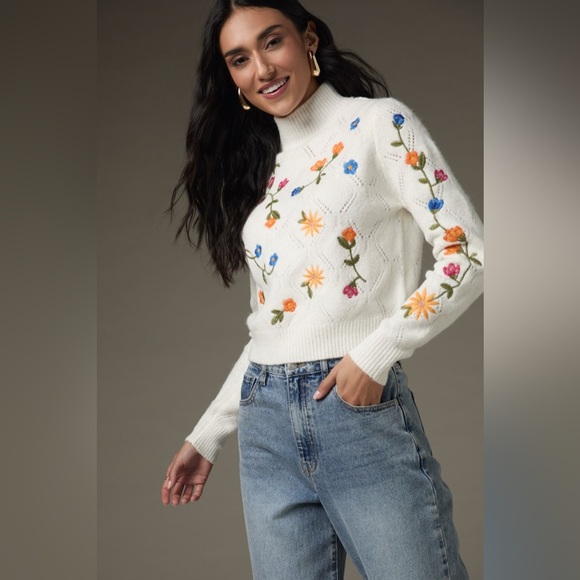 Francesca's Collections Sweaters - Francesca's Collections White Floral Turtleneck Sweater